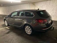 gebraucht Opel Astra Sportstourer 1,7 CDTI (neues Pickerl)