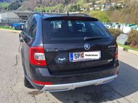 gebraucht Skoda Octavia Scout 20 TDI 4x4 DSG