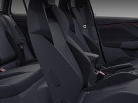 gebraucht Skoda Scala Sondermodell 130 Jahre PREMIUM 1.0 TSI 115PS, 17" Alu, Sonderfarbe/Metallic, Elektr. Heckklappe, Toter-Winkel, Kessy, Alarm, Climatronic, SunSet, Verlängerte Heckscheibe, Sitzheizung, Parksensoren vorne/hinten, Rückfahrkamera, Tempomat, Radio