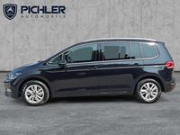 Gebraucht VW Touran Highline 150 PS (110 kW) 2023 Schwarz  metallicperleffektno Van / Kleinbus