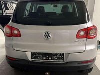 Gebraucht VW Tiguan 170 PS (125 kW) 2009 Grau SUV
