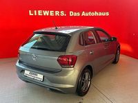 Gebraucht VW Polo Comfortline 95 PS (69 kW) 2018 Mittelgrau  metallic Kleinwagen