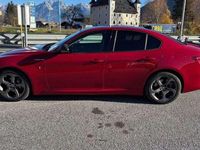 Gebraucht Alfa Romeo Giulia 150 PS (110 kW) 2016 Rot Limousine