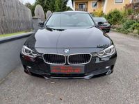 gebraucht BMW 320 d Touring *AHK *NAVI *Bi-Xenon *MP3 *Hinten Rollos