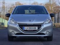 Gebraucht Peugeot 208 Active 68 PS (50 kW) 2013 Grau Kleinwagen