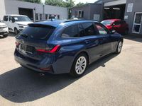 Gebraucht BMW 318 136 PS (100 kW) 2021 Blau Kombi