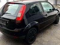 gebraucht Ford Fiesta Fiesta Ambiente 1,3 8V Ambiente