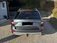 Gebraucht Skoda Octavia Scout 184 PS (135 kW) 2020 Grau Kombi