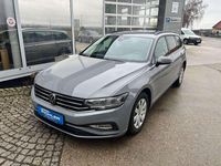 Gebraucht VW Passat 150 PS (110 kW) 2022 Grau Kombi