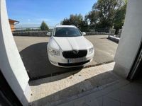 gebraucht Skoda Superb Combi Elegance 2,0 TDI PD DPF