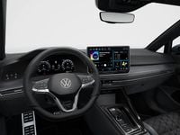 gebraucht VW Golf 8 2.0 TDI 150 DSG R-Line Matrix Pano 5J.Gar