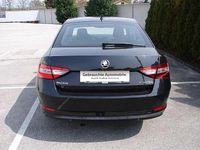 gebraucht Skoda Superb 20 TDI Ambition DSG **SHZ NAVI PARKPILOT TE...