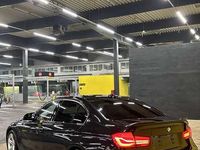 Gebraucht BMW 330 M Sport 252 PS (185 kW) 2016 Schwarz Limousine