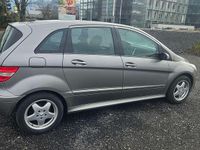 Gebraucht Mercedes B180 109 PS (80 kW) 2006 Grau Van / Kleinbus