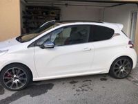 gebraucht Peugeot 208 1,6 THP 200 GTI