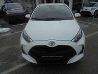 Gebraucht Toyota Yaris Hybrid City 116 PS (85 kW) 2024 Weiß Limousine