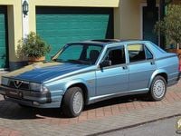 Gebraucht Alfa Romeo 75 Quadrifoglio Verde 192 PS (141 kW) 1991 Blau Limousine