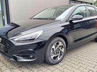 Neu Hyundai i30 140 PS (102 kW) 2025 Schwarz Limousine