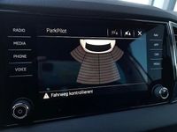 gebraucht Skoda Karoq Amb1,6 TDI 17 ZOLL / LED / NAVI / AHV / ACC / PDC VO & HI/ SHZG