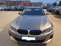 Gebraucht BMW 330e 184 PS (135 kW) 2023 Grau Kombi