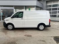 Gebraucht VW T6.1 150 PS (110 kW) 2021 Weiss  normal Van