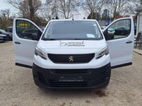 Gebraucht Peugeot Expert 102 PS (75 kW) 2023 Weiß Van