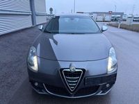 Gebraucht Alfa Romeo Giulietta Distinctive 170 PS (125 kW) 2011 Grau Kleinwagen