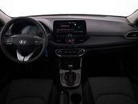 gebraucht Hyundai i30 1.0 T-GDI DCT Family, Navi, Kamera, LED, 16-Zoll, Winterpaket, 1. Hand