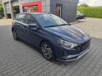 gebraucht Hyundai i20 Wave Wave*Navi*PDC*Cam*Shzg*Lhzg*16Zoll*VCockpi...