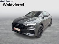 Gebraucht Audi Q8 381 PS (280 kW) 2021 Mittelgrau  metallicperleffekt SUV