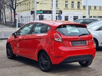 Gebraucht Ford Fiesta Trend 60 PS (44 kW) 2013 Rot Kleinwagen