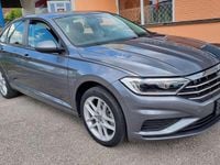 Gebraucht VW Jetta 150 PS (110 kW) 2019 Grau Limousine