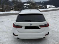 Gebraucht BMW 318 150 PS (110 kW) 2019 Weiß Kombi