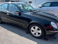 Gebraucht Mercedes E320 Avantgarde 224 PS (164 kW) 2003 Schwarz Limousine