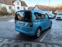 Gebraucht Ford Tourneo Titanium 122 PS (89 kW) 2025 Blau Kombi