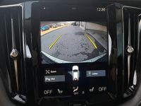 gebraucht Volvo XC60 B4 Momentum Pro 4x4 Aut. VOLL LED / NAVI / KAMERA /VIRTUELL / VOLL LEDER / TEMPOMAT / E-KLAPPE