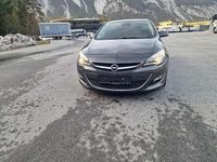 Gebraucht Opel Astra Edition 140 PS (102 kW) 2015 Grau Limousine