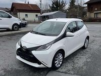 Gebraucht Toyota Aygo 69 PS (50 kW) 2017 Weiß Kleinwagen