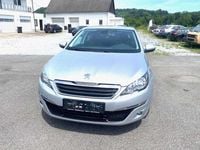 Gebraucht Peugeot 308 99 PS (72 kW) 2017 Silber Limousine