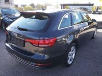 Gebraucht Audi A4 Sport 218 PS (160 kW) 2017 Grau Kombi