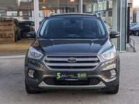 Gebraucht Ford Kuga Titanium 150 PS (110 kW) 2017 Grau SUV