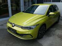 Gebraucht VW Golf VIII Life 115 PS (84 kW) 2022 Mittelgelb  metallic Limousine