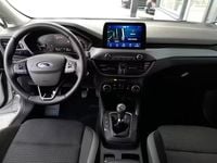 Gebraucht Ford Focus 120 PS (88 kW) 2022 Moondustsilbermetallic Kombi