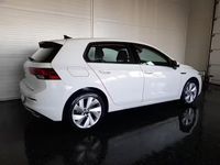 Gebraucht VW Golf VIII Pro 150 PS (110 kW) 2022 Purewhite Limousine