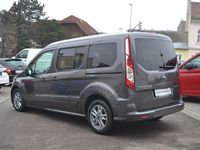 Gebraucht Ford Tourneo Titanium 121 PS (88 kW) 2022 Mittelgrau  metallic
