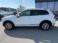Gebraucht VW Touareg 262 PS (192 kW) 2015 Weiß SUV