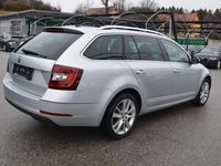gebraucht Skoda Octavia Combi 20 Style TDI 4x4 DSG LED AHV KAMERA