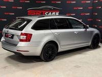 gebraucht Skoda Octavia 16 TDI Kombi Aut. DSG *Navi*Sitzheizung*Tempomat