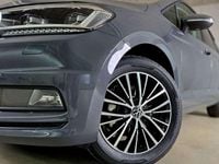 Neu VW Touran 150 PS (110 kW) 2025 Mittelgrau  metallic Van / Kleinbus