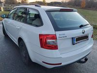 gebraucht Skoda Octavia OctaviaCombi 16 TDI Ambition Ambition + AHK